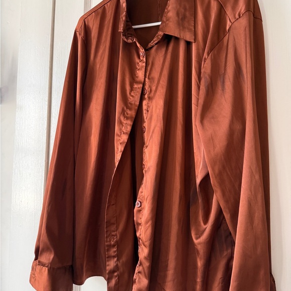 Women’s dark Rust Shirt button down - Picture 2 of 13